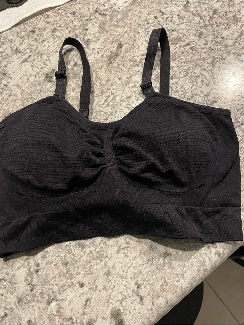Kindred Bravely Black Nursing Bra Size Medium wireless